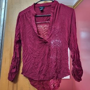 Stylish burgundy red top